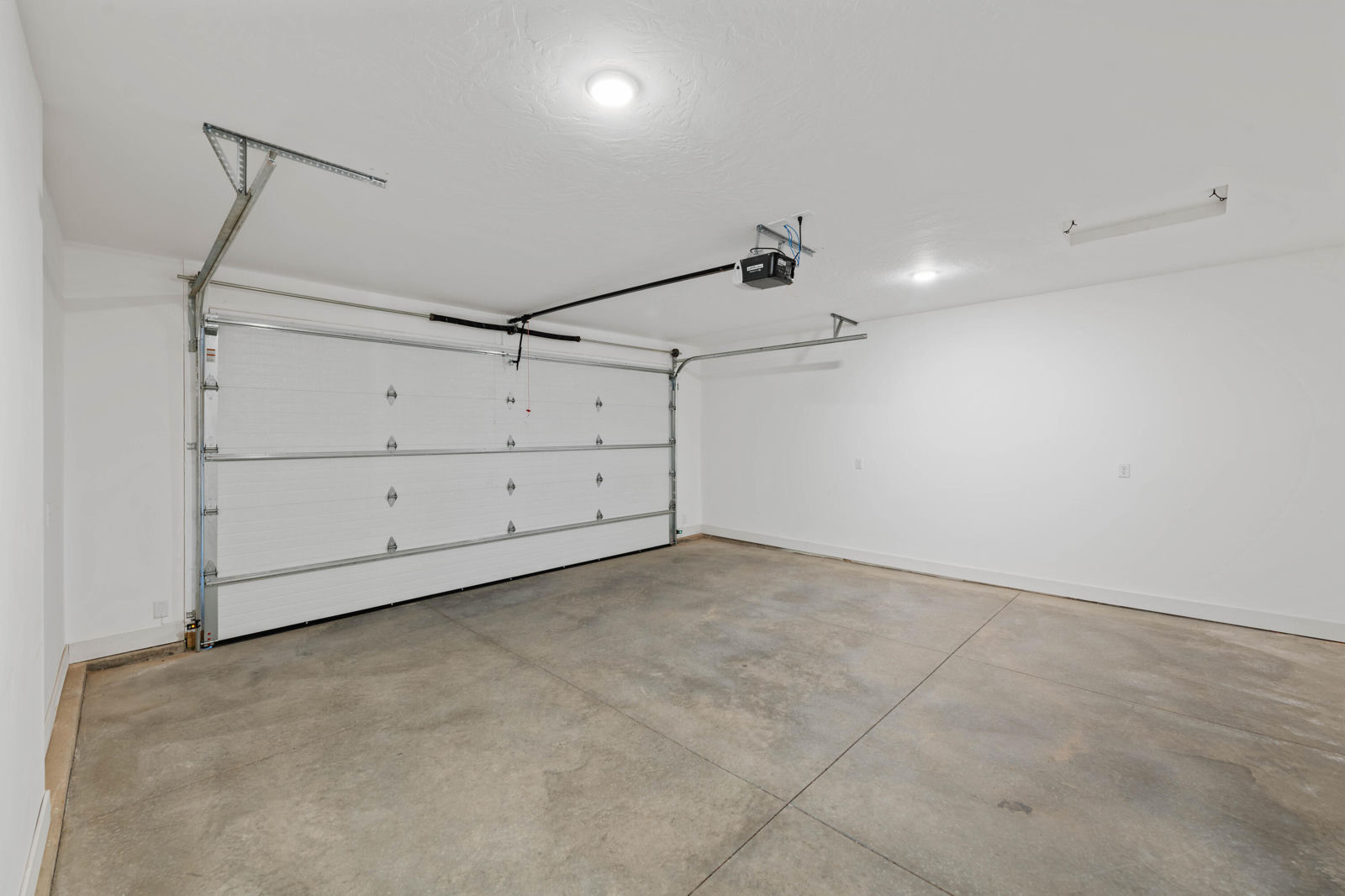 355 W Rosie Lp, Cedar City, photo 24 of 29