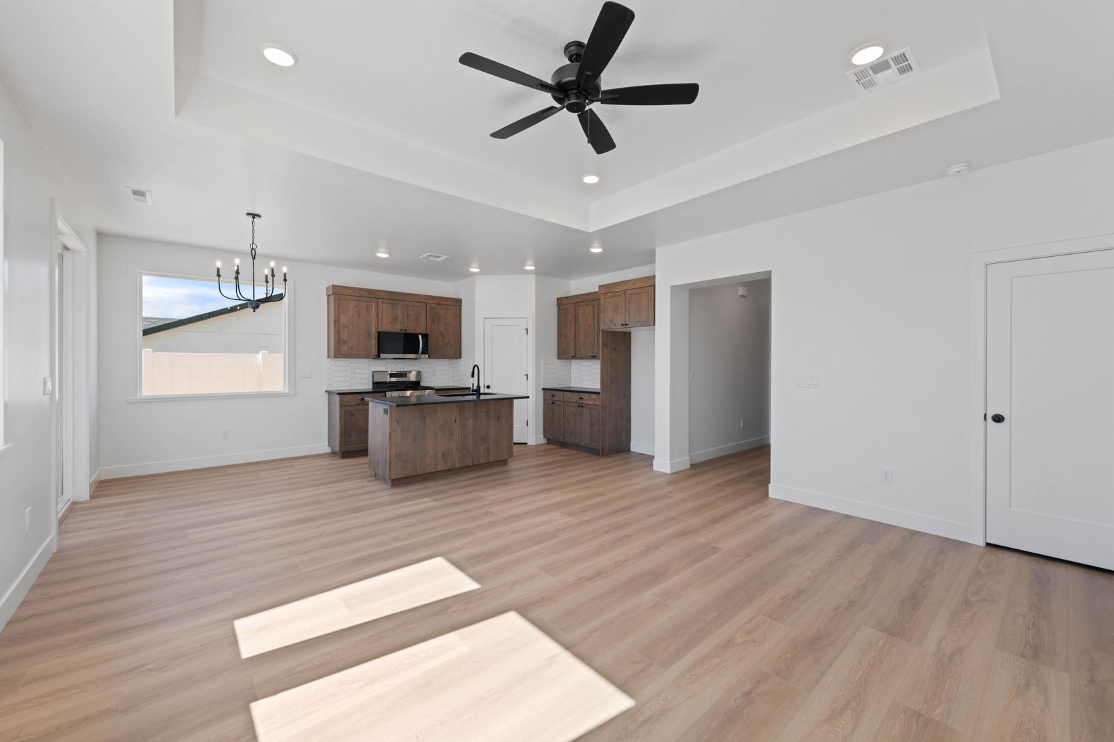 355 W Rosie Lp, Cedar City, photo 17 of 29
