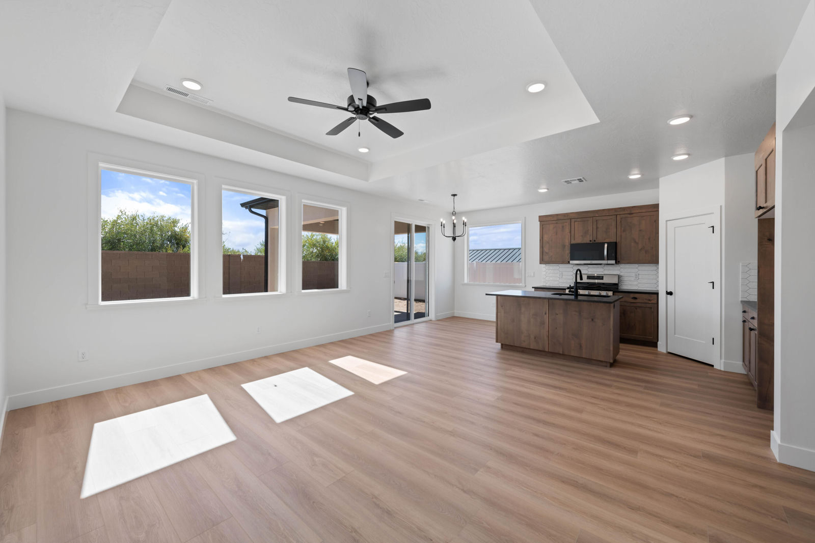 355 W Rosie Lp, Cedar City, photo 18 of 29