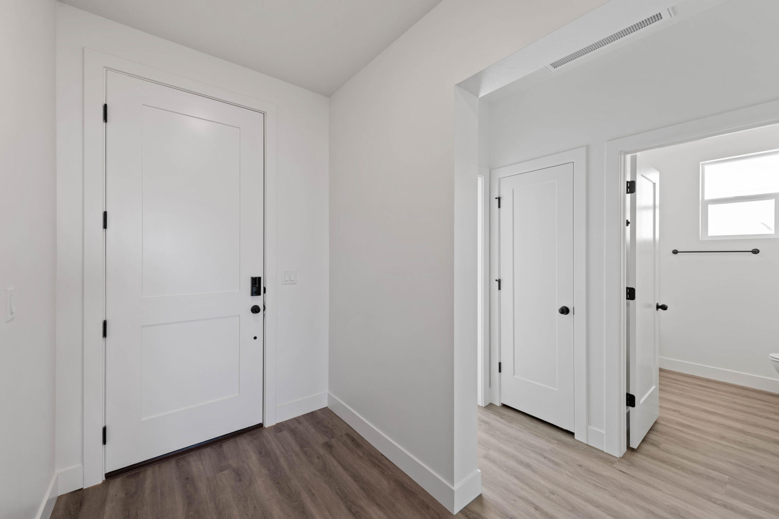 336 W Rosie Lp, Cedar City, photo 3 of 30