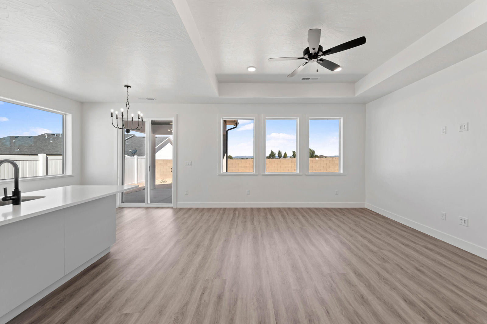 336 W Rosie Lp, Cedar City, photo 11 of 30