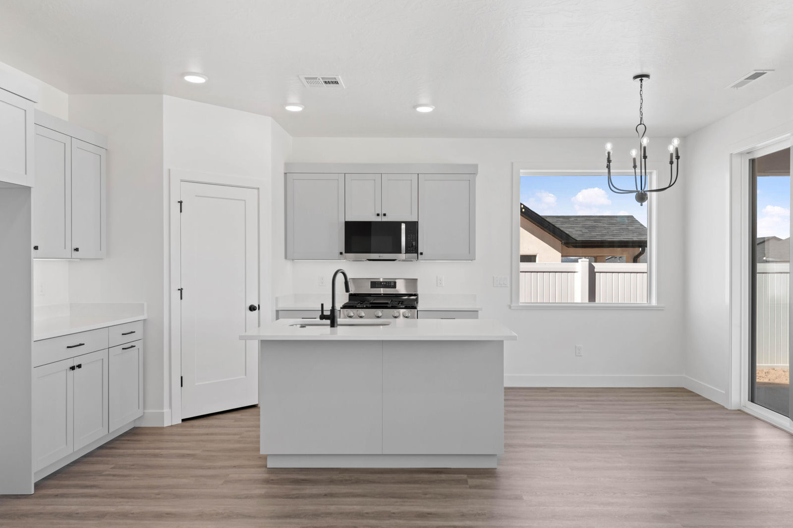 336 W Rosie Lp, Cedar City, photo 13 of 30