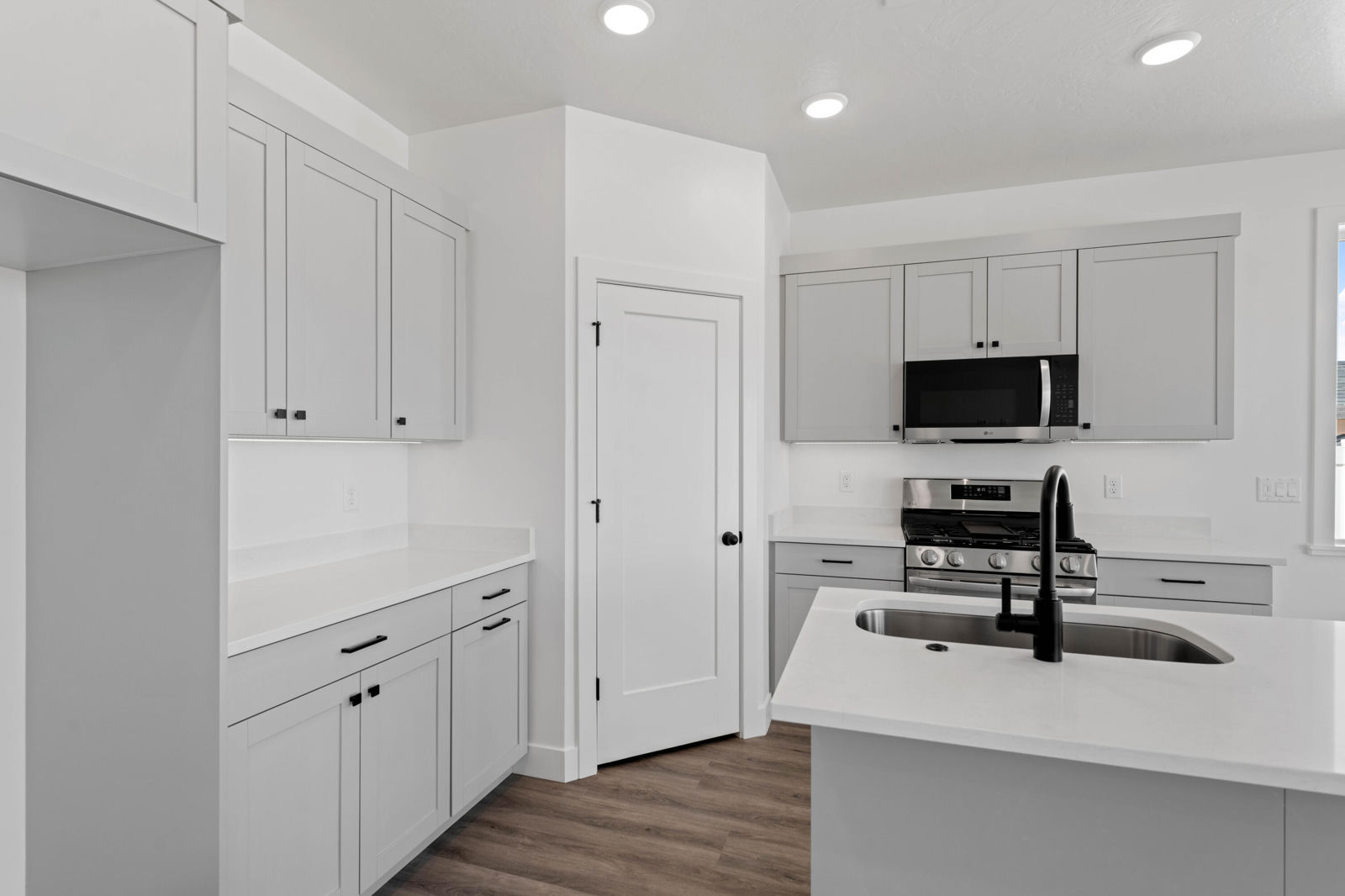 336 W Rosie Lp, Cedar City, photo 14 of 30