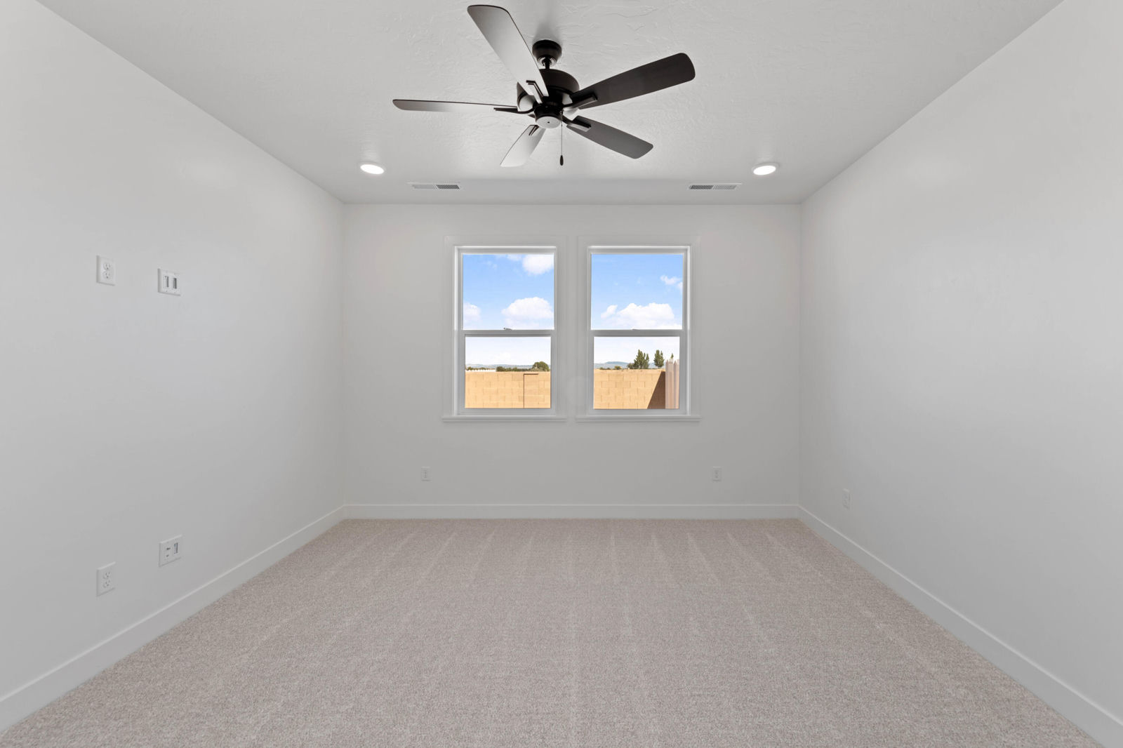 336 W Rosie Lp, Cedar City, photo 19 of 30