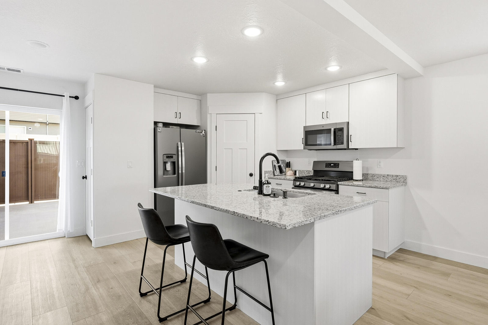 920 S 25 E, #1A, Cedar City, photo 6 of 35