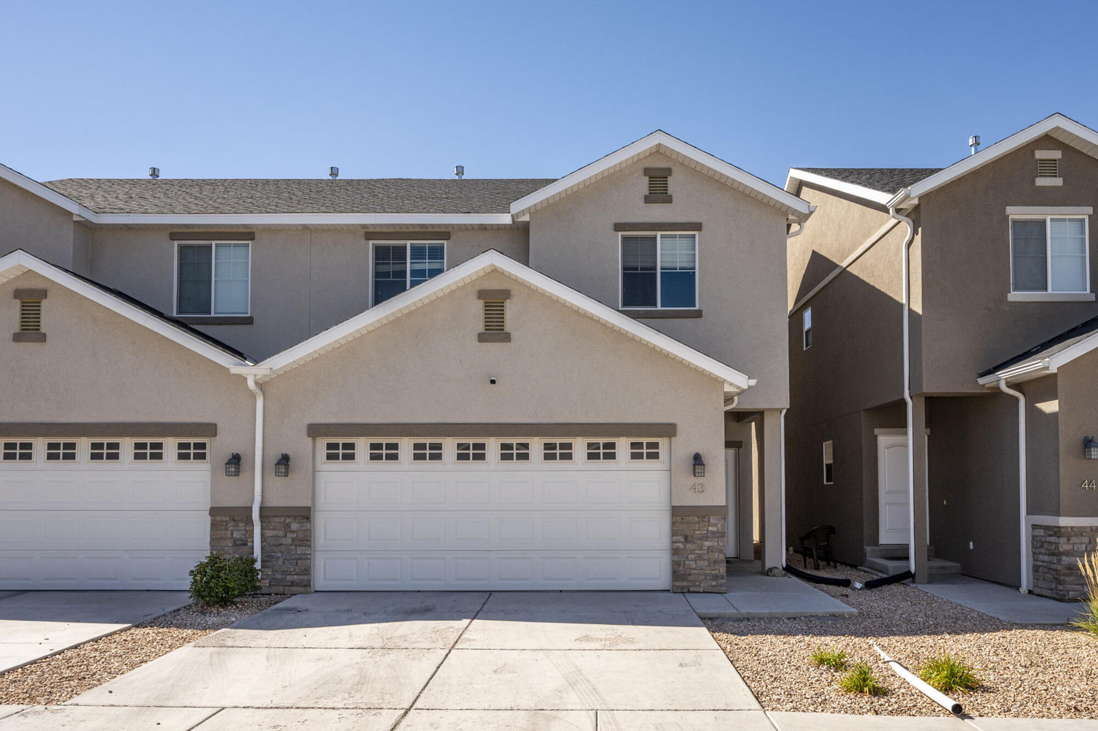 173 E Fiddlers Canyon RD, 43, Cedar City, photo 2 of 28