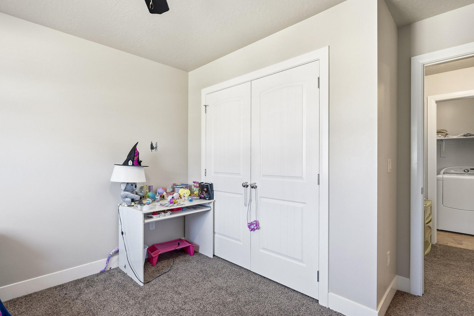 173 E Fiddlers Canyon RD, 43, Cedar City, photo 22 of 28