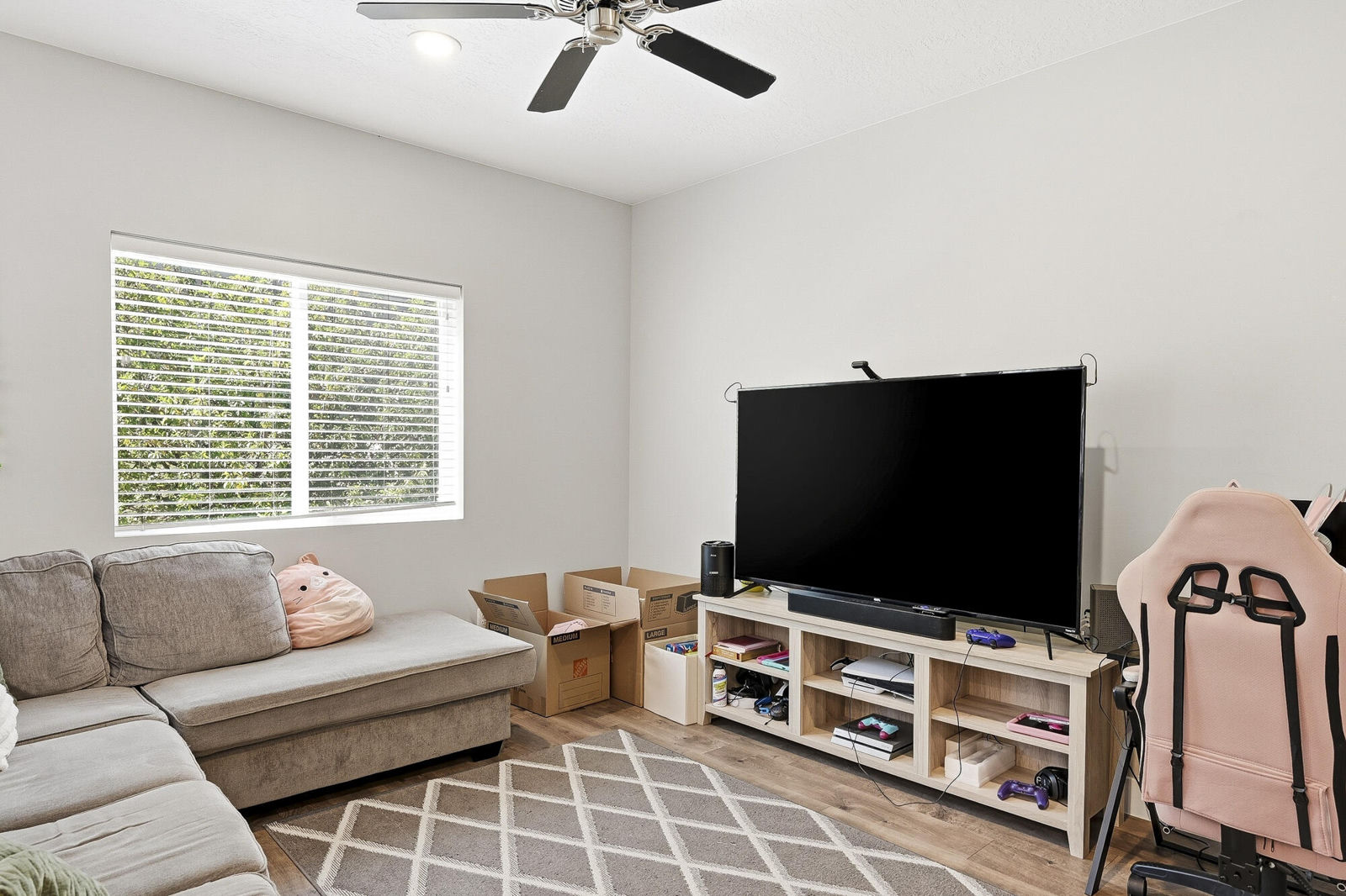 173 E Fiddlers Canyon RD, 43, Cedar City, photo 8 of 28