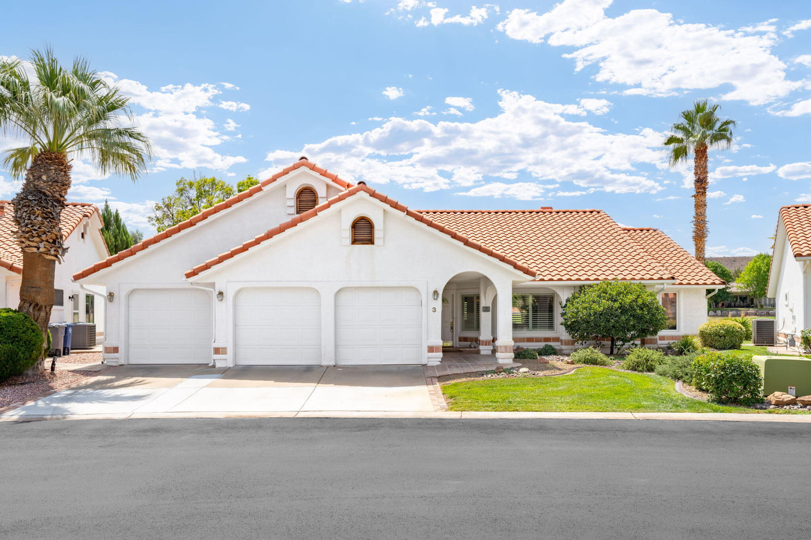 150 S Crystal Lakes DR, 3, St George, photo 1