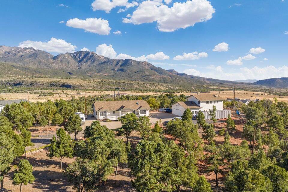 708 E Mule Deer RD, Central