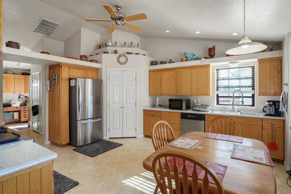 708 E Mule Deer RD, Central, photo 12 of 66