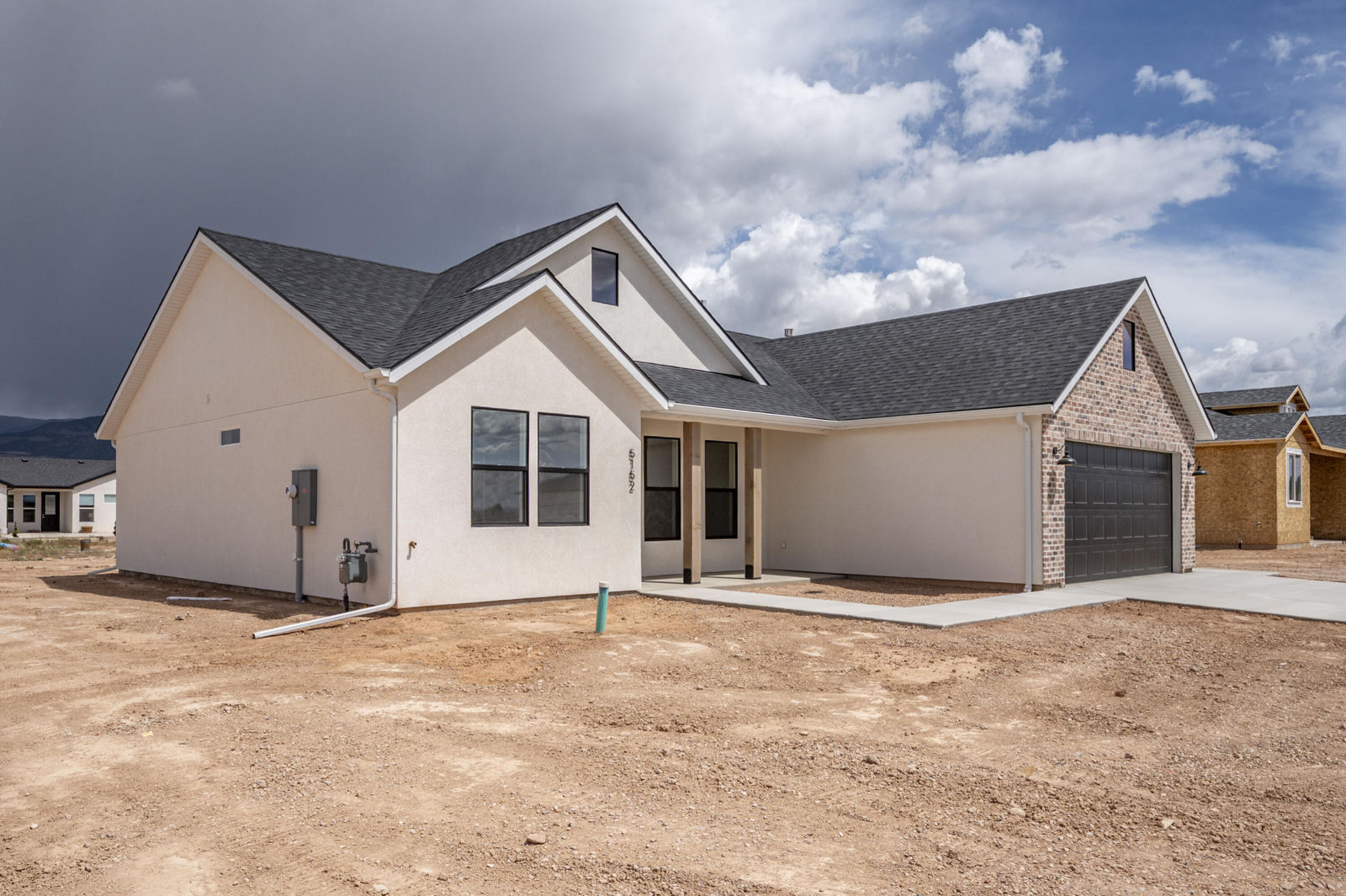 5075 Matheson Way, Enoch, photo 5 of 43