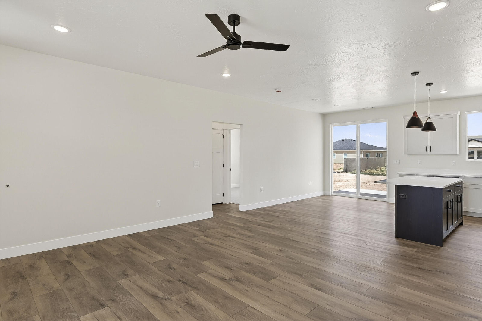 5075 Matheson Way, Enoch, photo 8 of 43