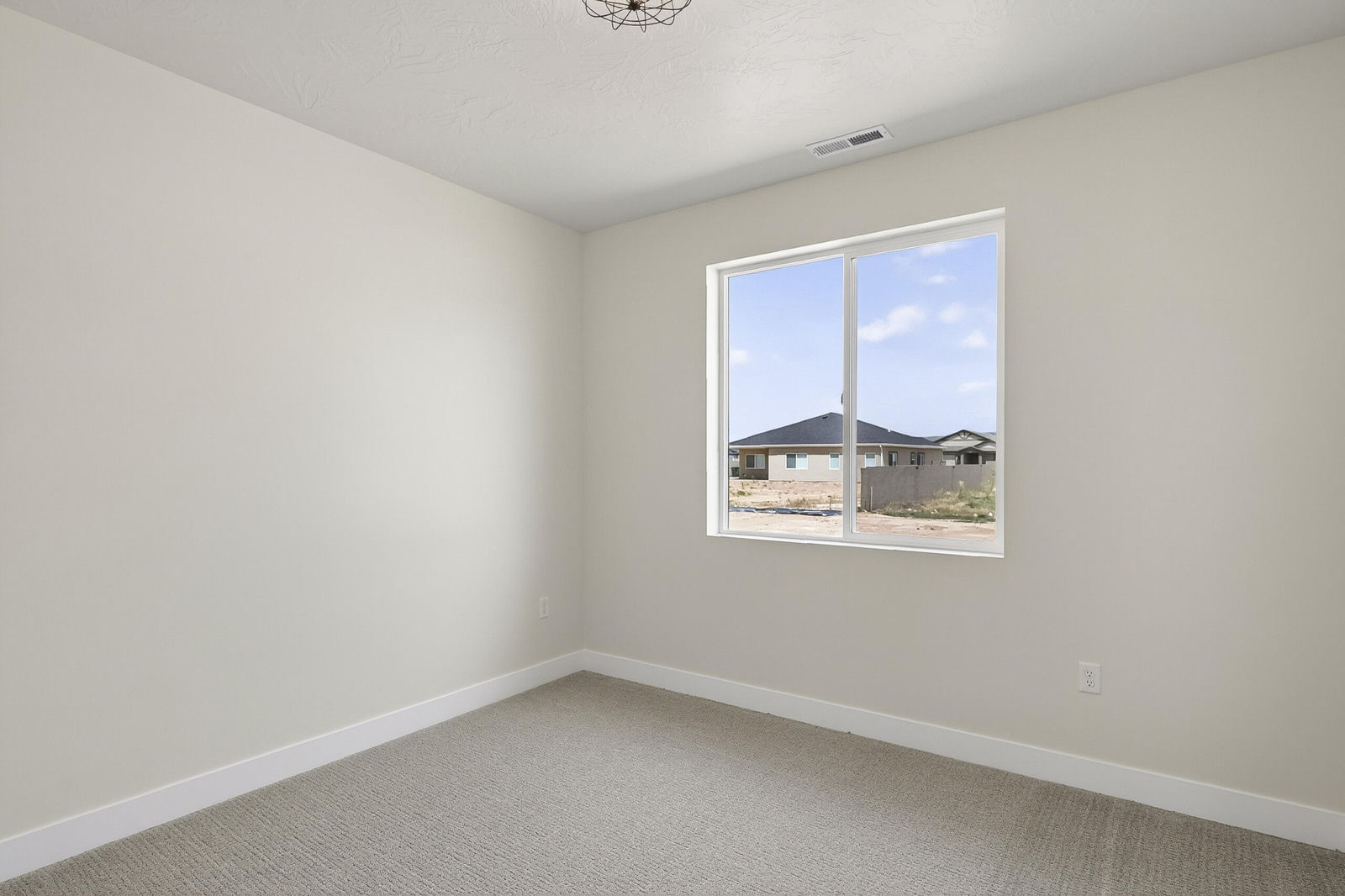 5075 Matheson Way, Enoch, photo 37 of 43