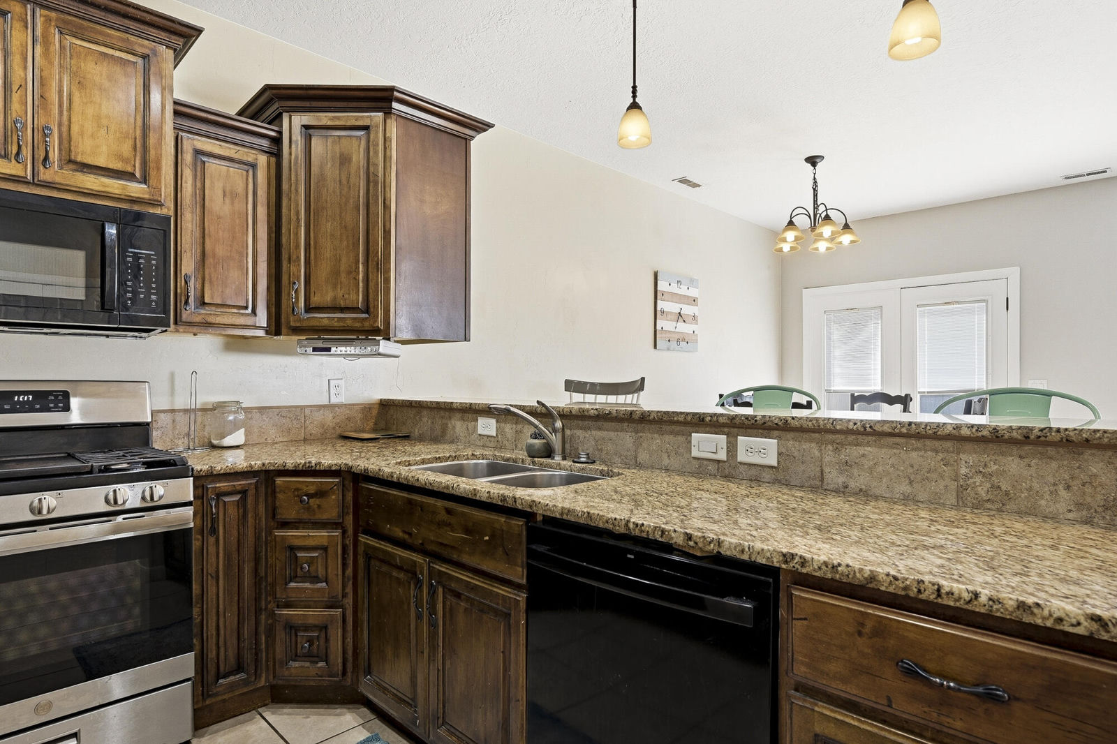 1288 N North Cedar Blvd, 17, Cedar City, photo 9 of 37