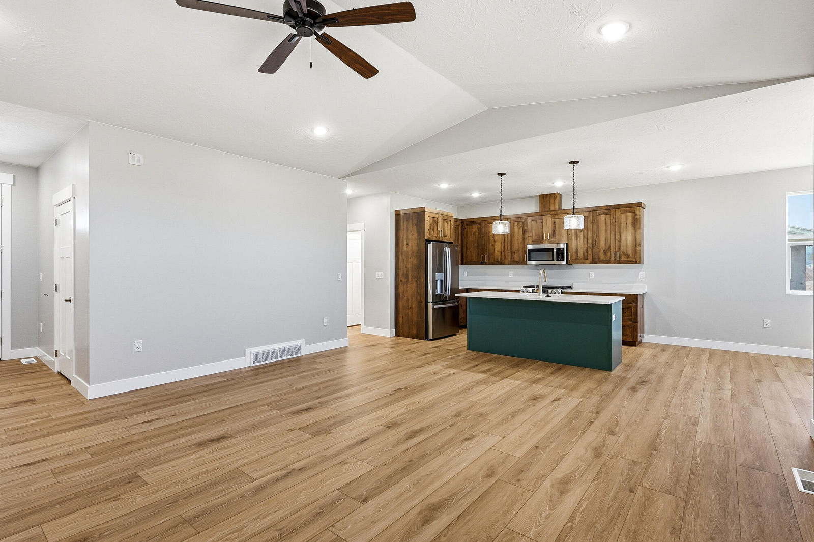 4129 N 350 W, Cedar City, photo 8 of 48
