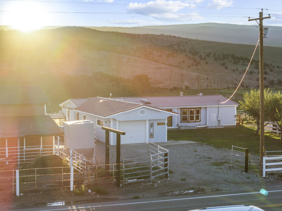 1240 S Black Canyon Road, Antimony, photo 2