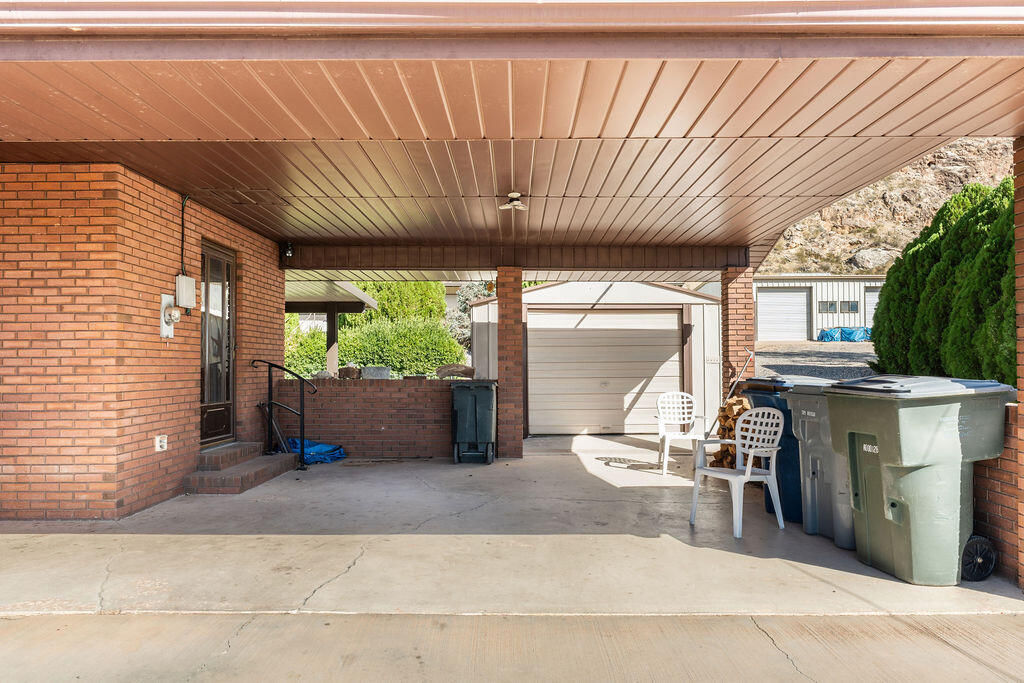 1455 S 160 W, Hurricane, photo 19 of 37