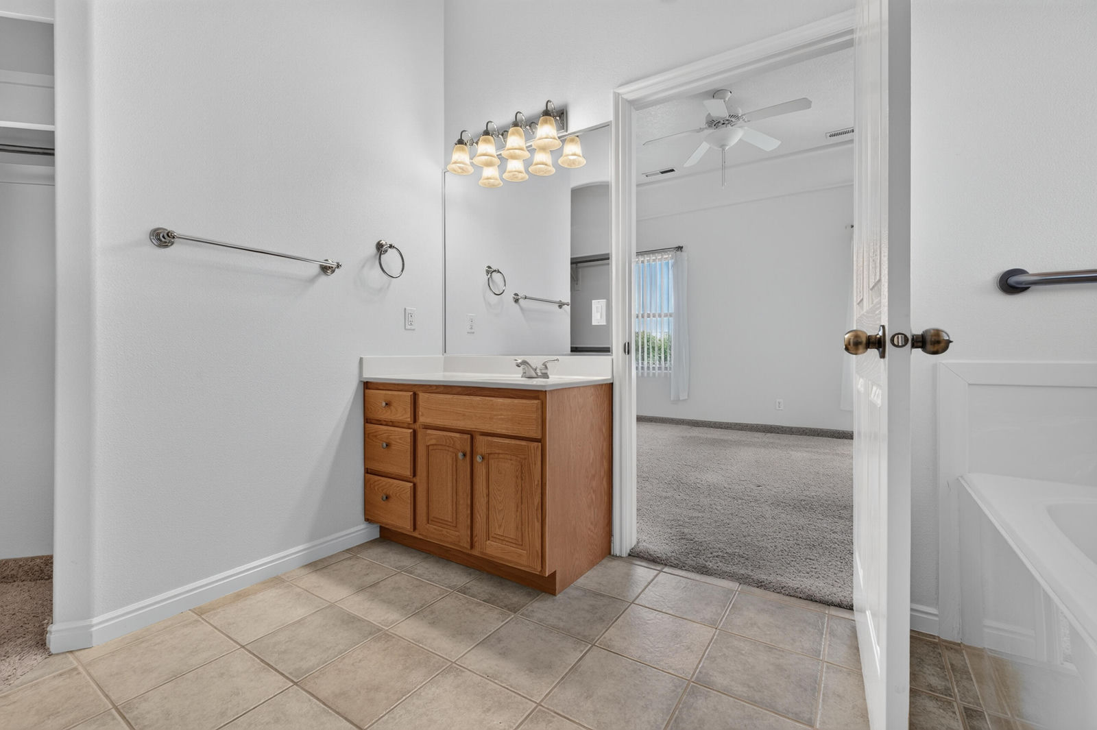 2368 E 240 S, St George, photo 13 of 31