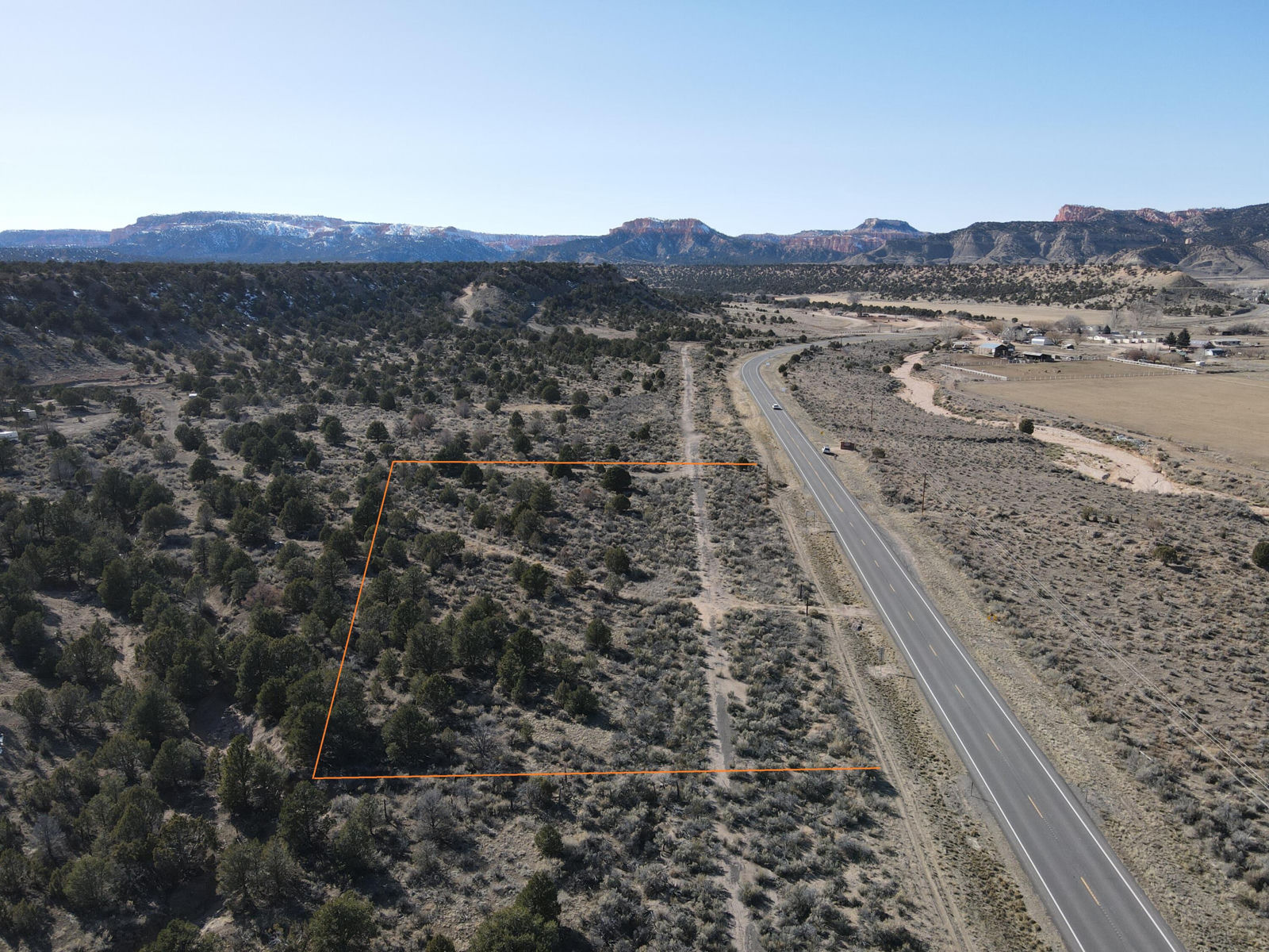 578 E Highway 12, Tropic, photo 1