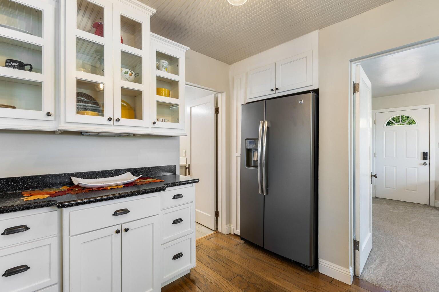 294 S 500 E, St George, photo 11 of 48