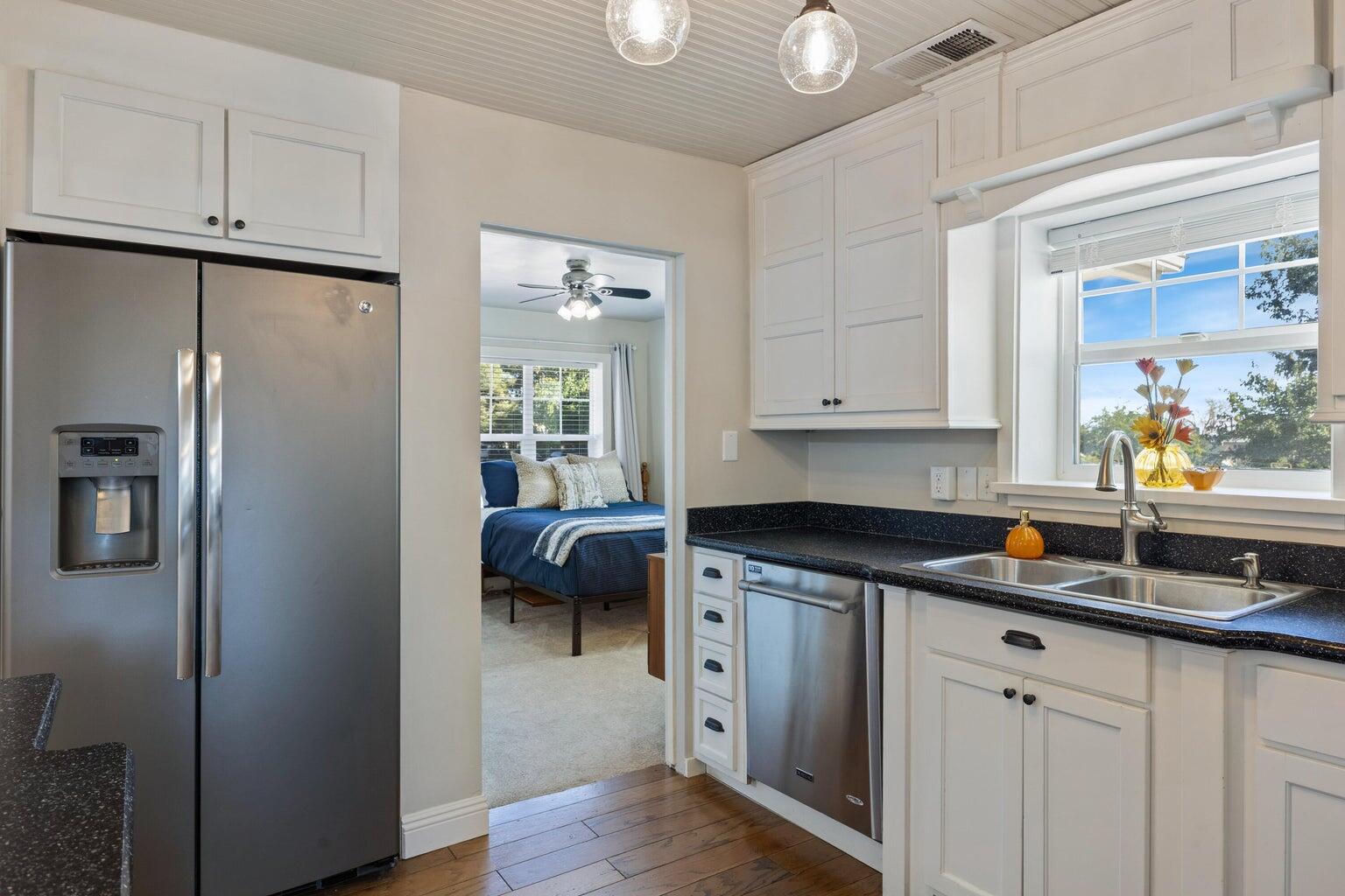 294 S 500 E, St George, photo 12 of 48