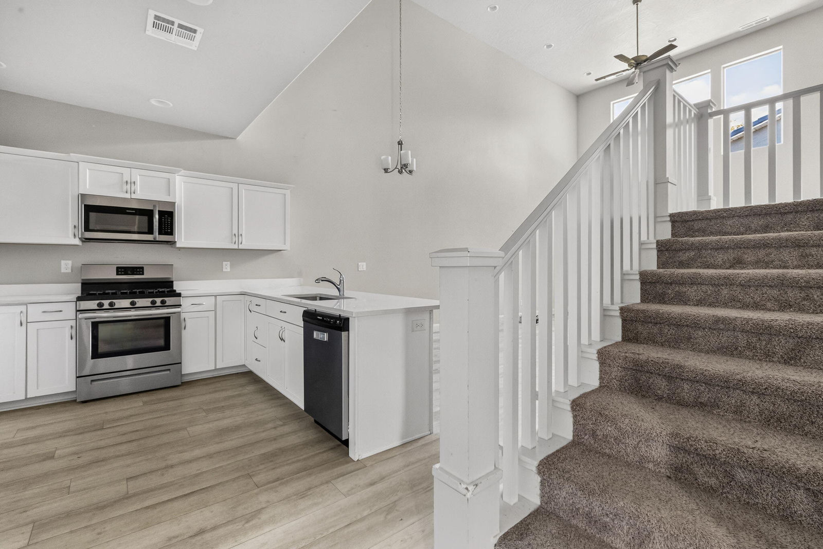 174 N 100 W, 12, Hurricane, photo 19 of 29