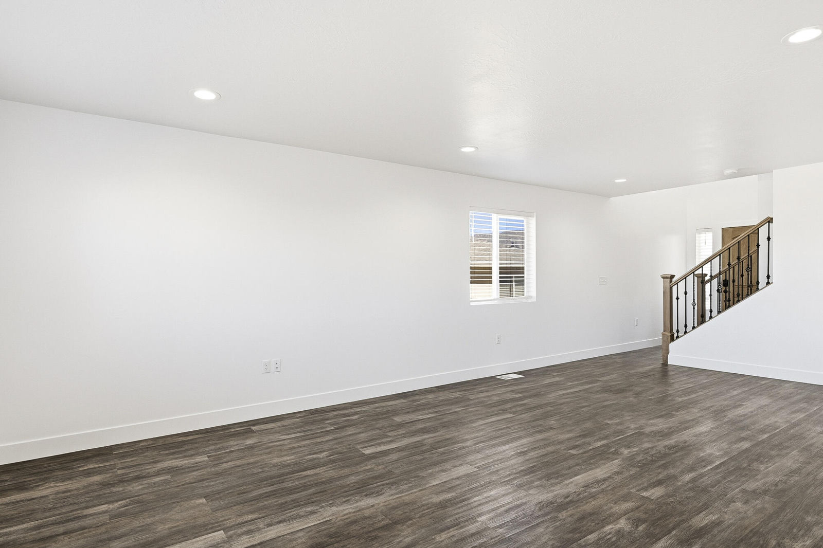 888 S 25 W, Cedar City, photo 7 of 51