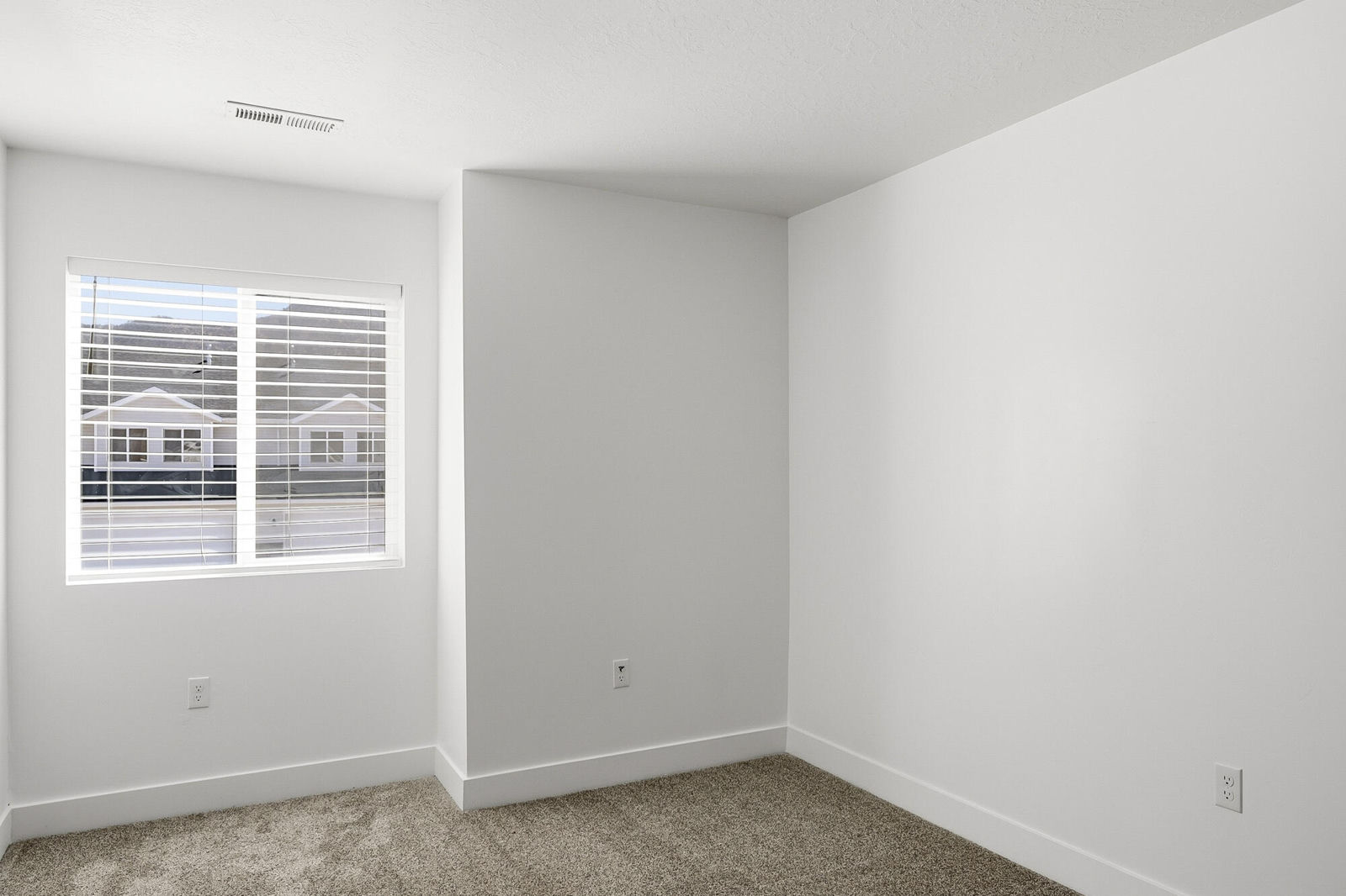 888 S 25 W, Cedar City, photo 30 of 51
