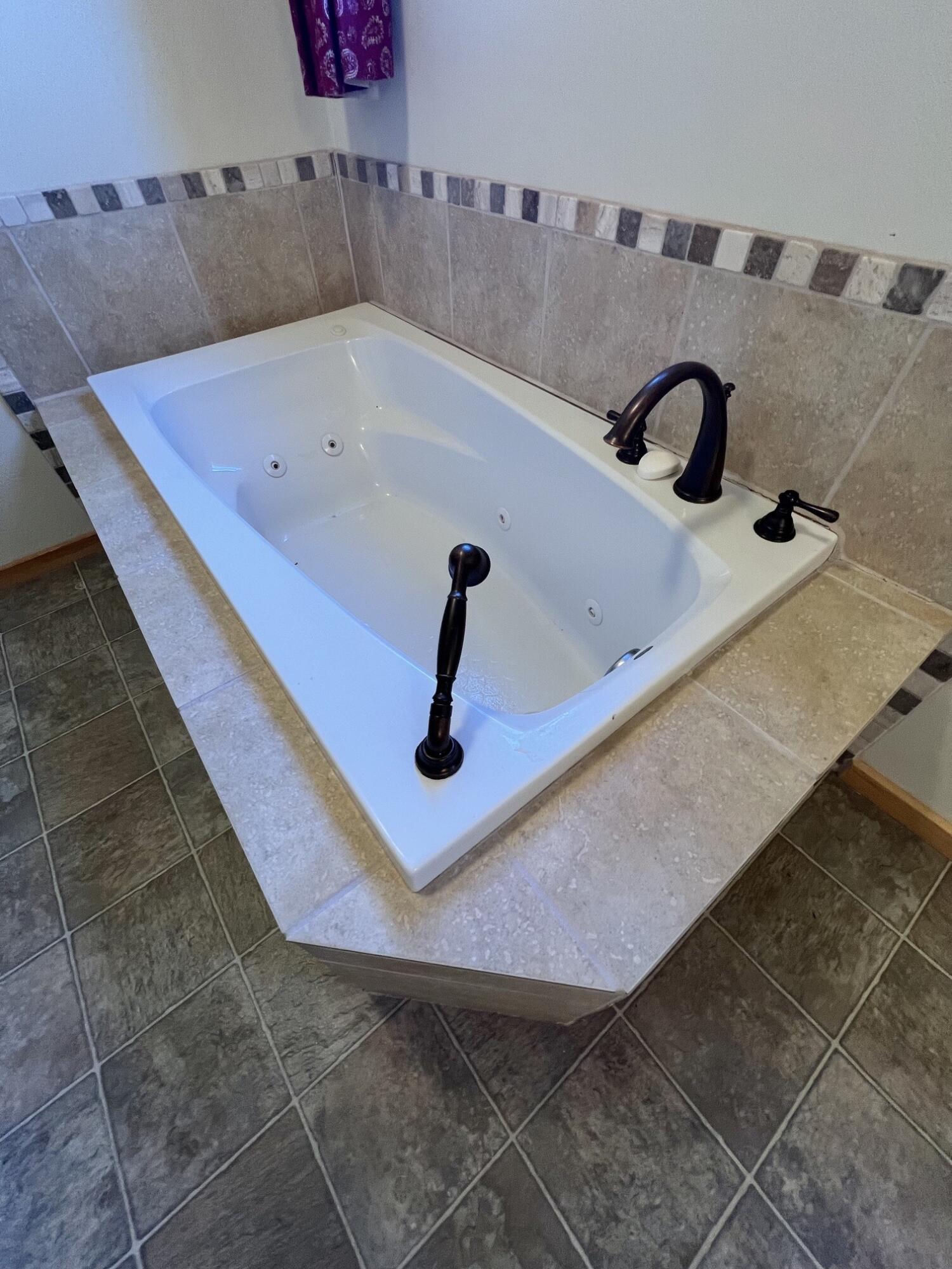 1255 E Redwood RD, Duck Creek Village, photo 37 of 47