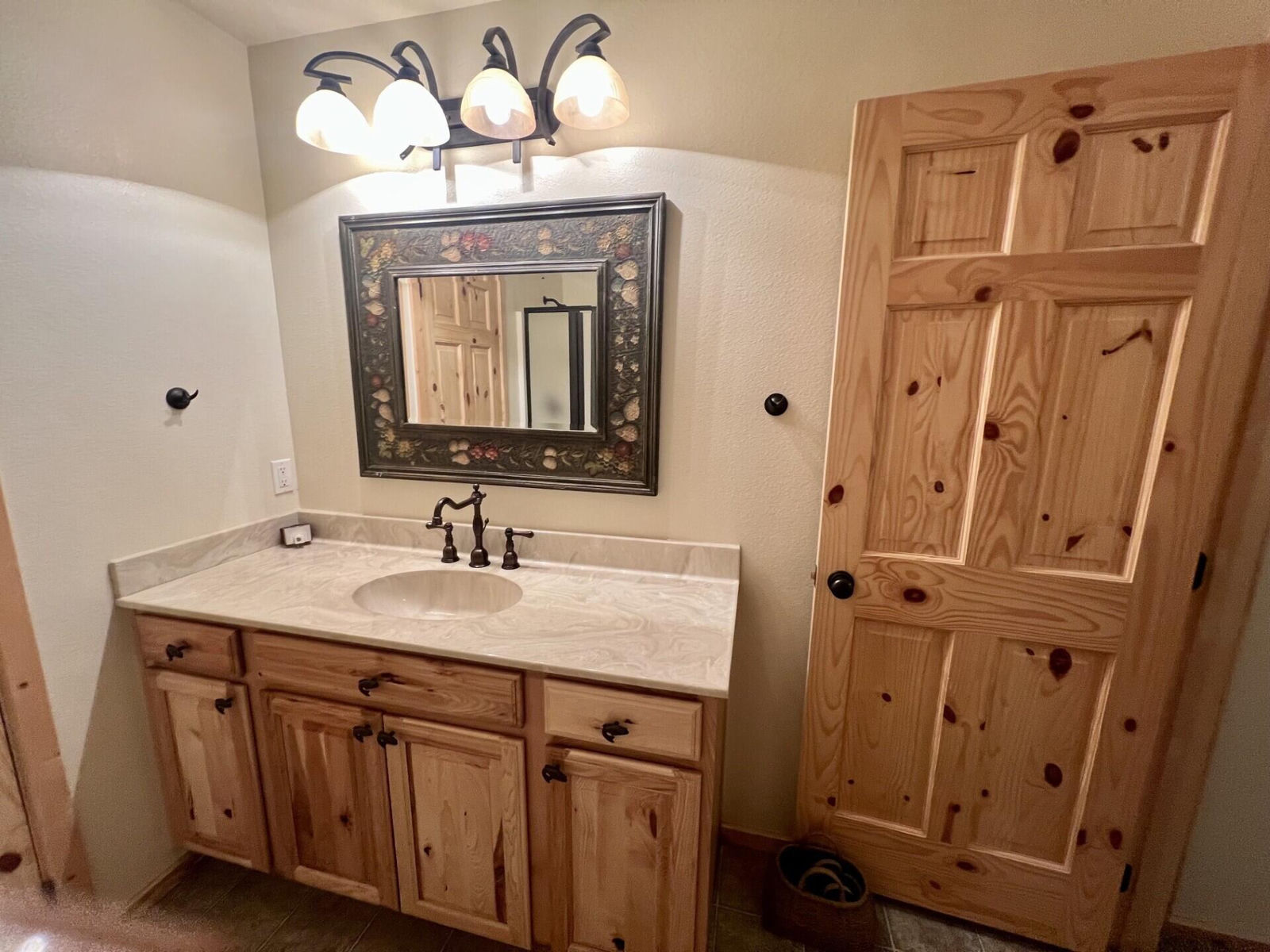 1255 E Redwood RD, Duck Creek Village, photo 45 of 47
