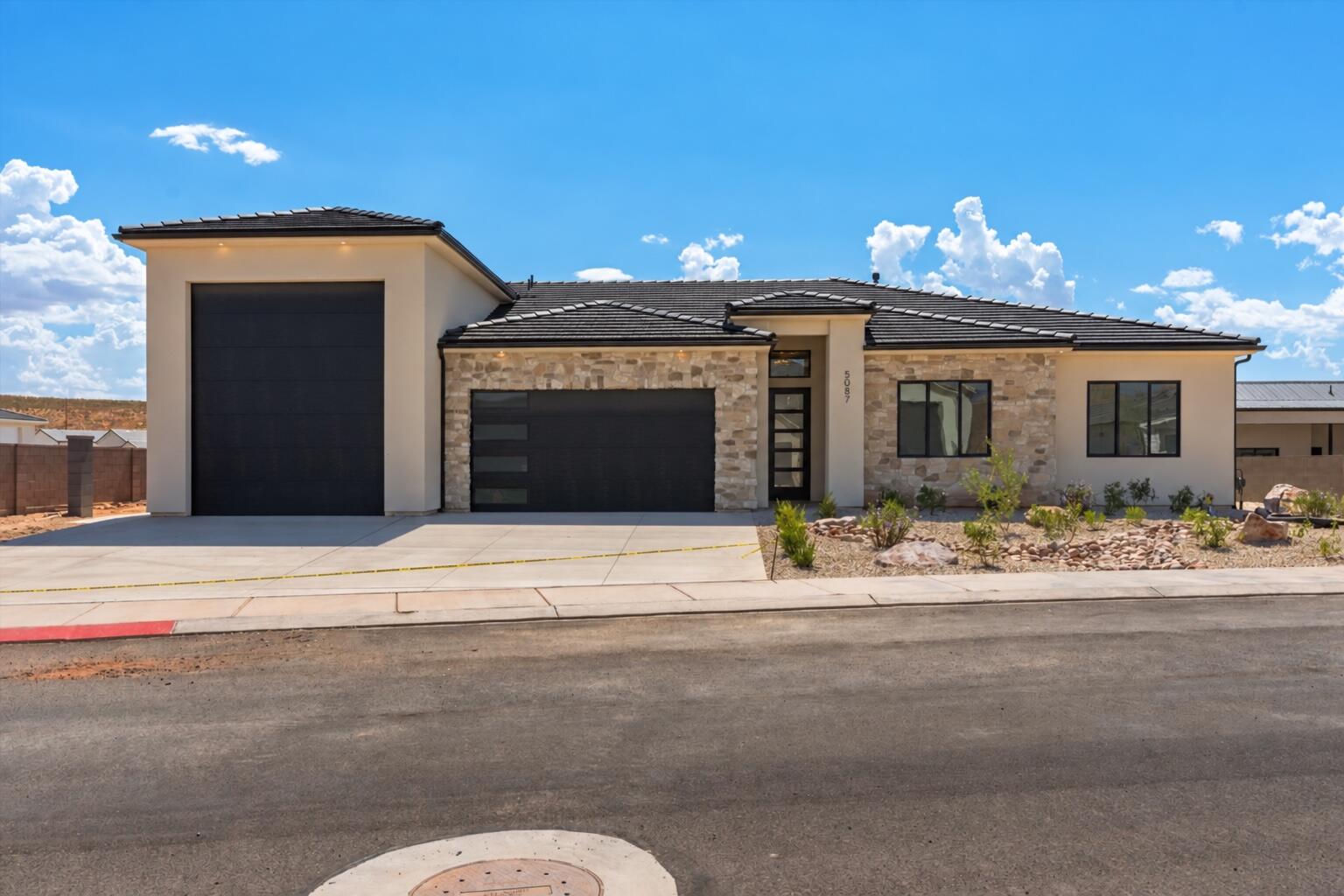 5087 W 1930 S, Hurricane, photo 1