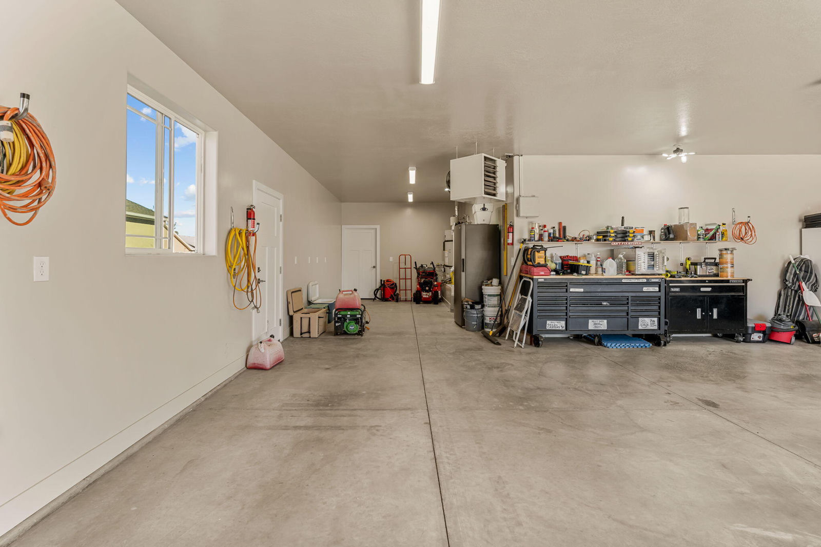 563 E 5020 N, Enoch, photo 41 of 48