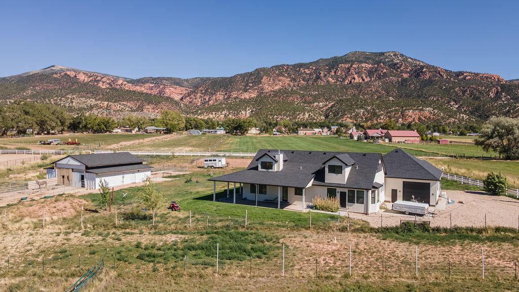 452 W 25 N, Kanarraville, photo 4 of 59