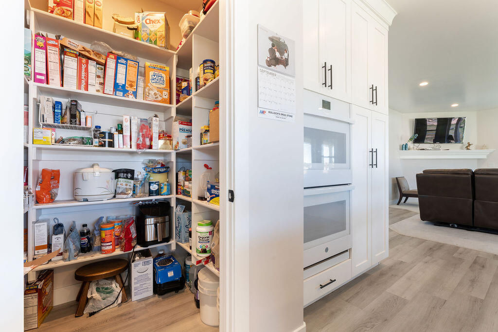 452 W 25 N, Kanarraville, photo 18 of 59