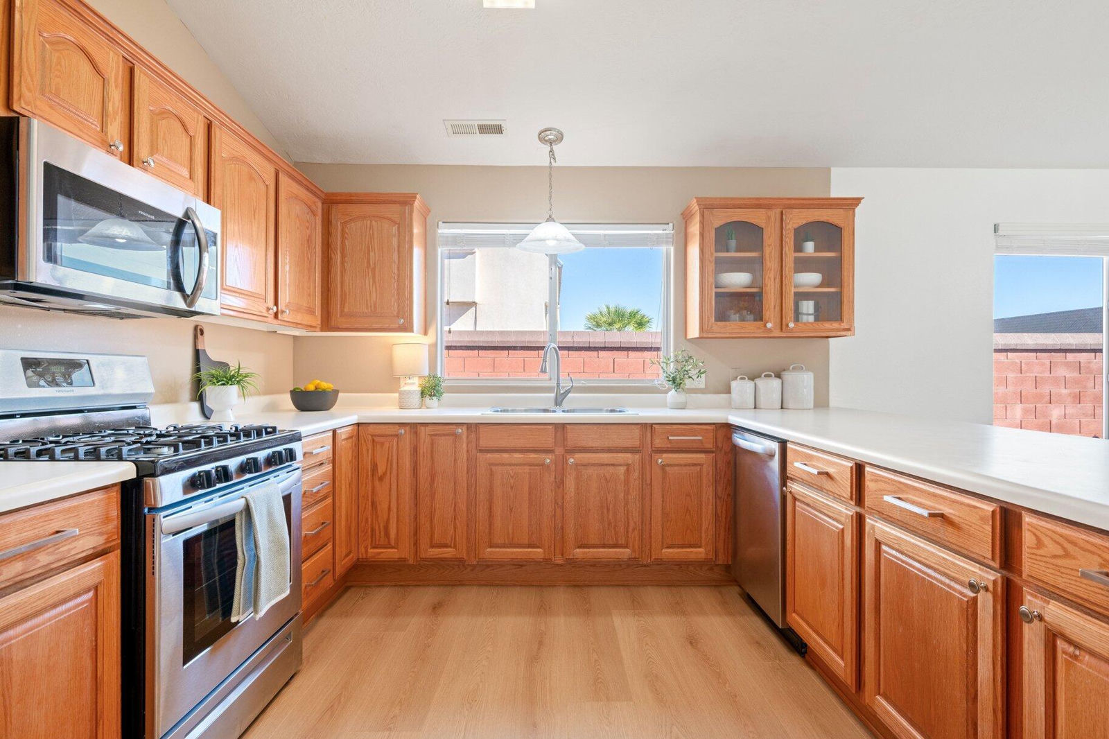 560 W 100 S, Hurricane, photo 10 of 31