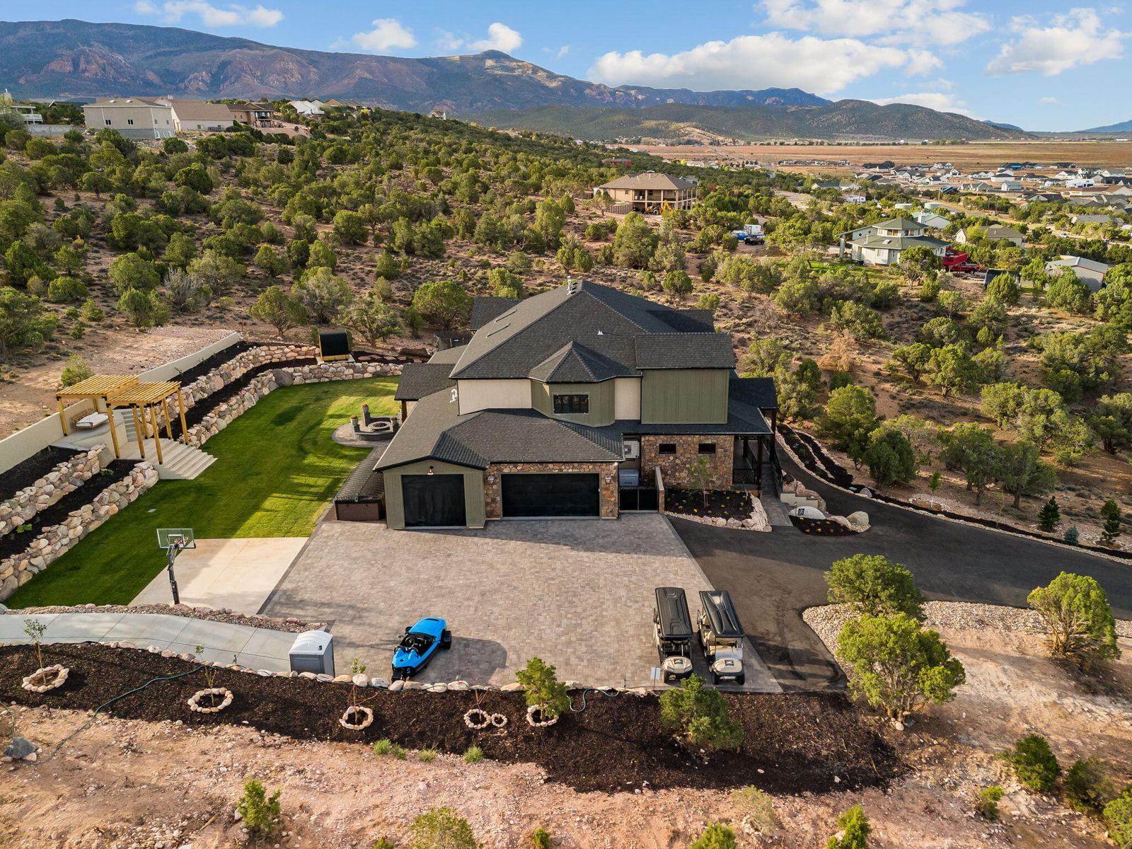 1321 S Cedar Bluffs DR, Cedar City, photo 6 of 93