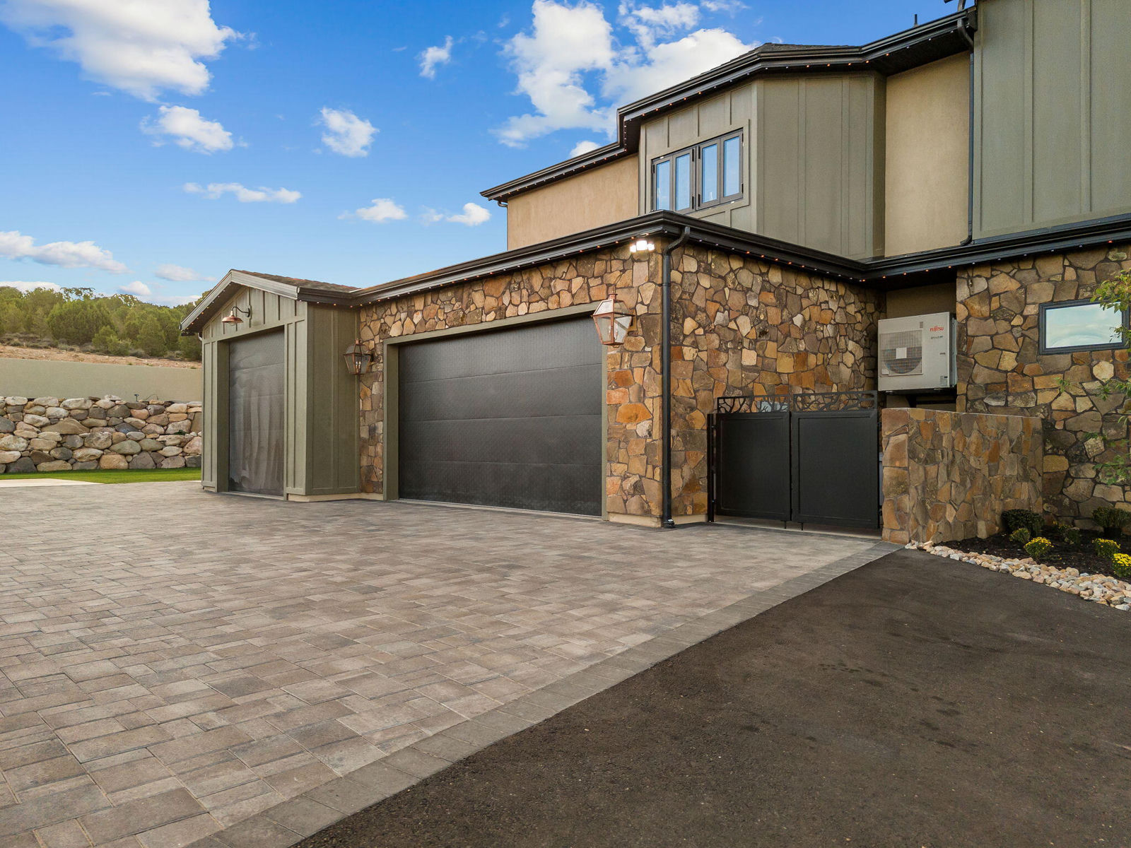 1321 S Cedar Bluffs DR, Cedar City, photo 14 of 93