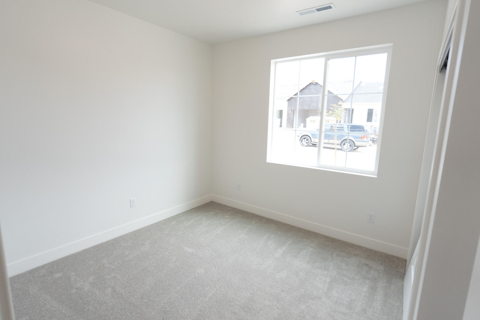 344 W Rosie, Cedar City, photo 6 of 38