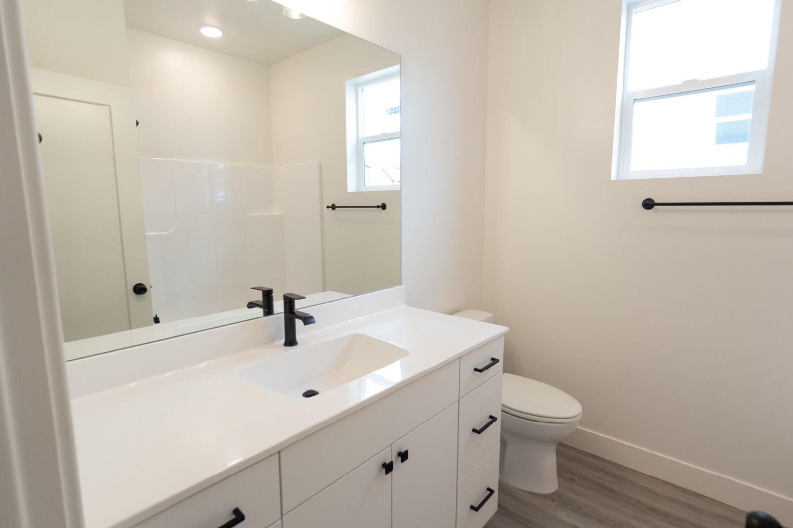 344 W Rosie, Cedar City, photo 8 of 38