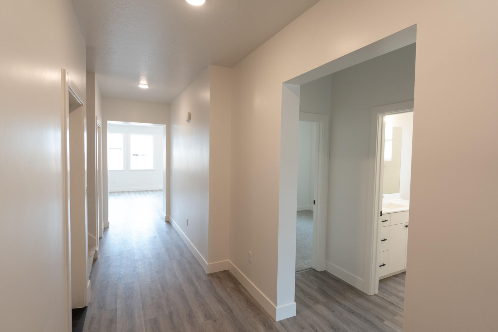 344 W Rosie, Cedar City, photo 10 of 38