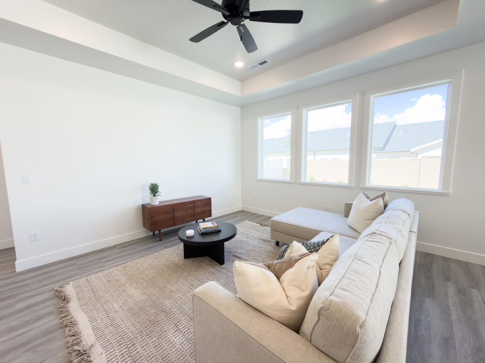 344 W Rosie, Cedar City, photo 14 of 38