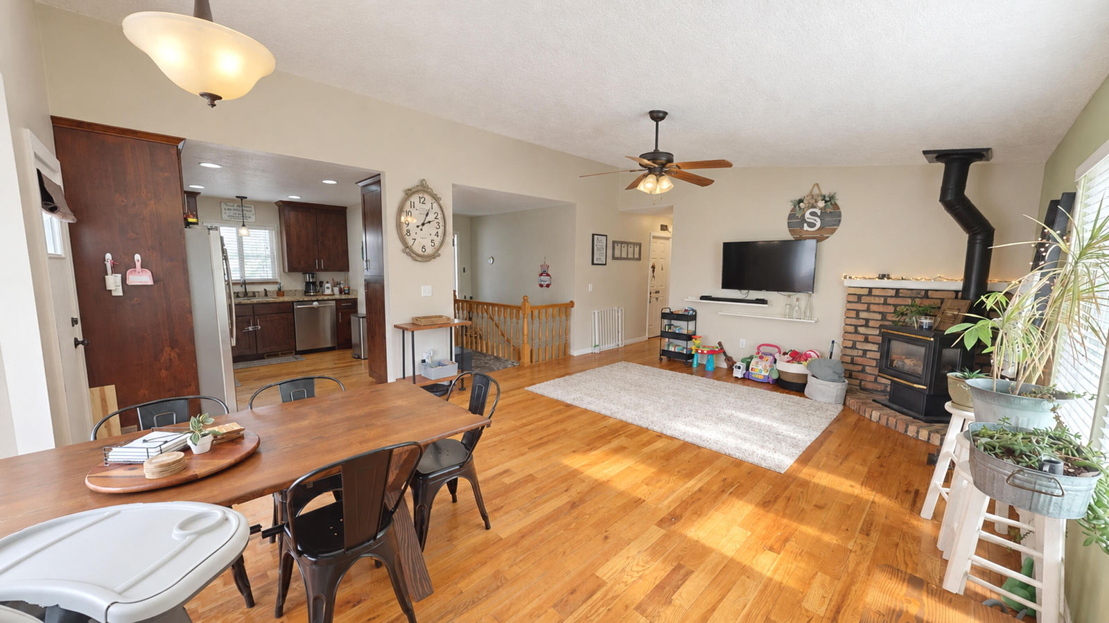 1285 S Mountain View DR, Cedar City, photo 8 of 39