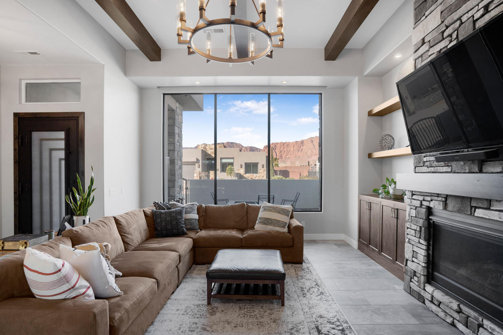 513 W 80 S, Ivins, photo 17 of 78