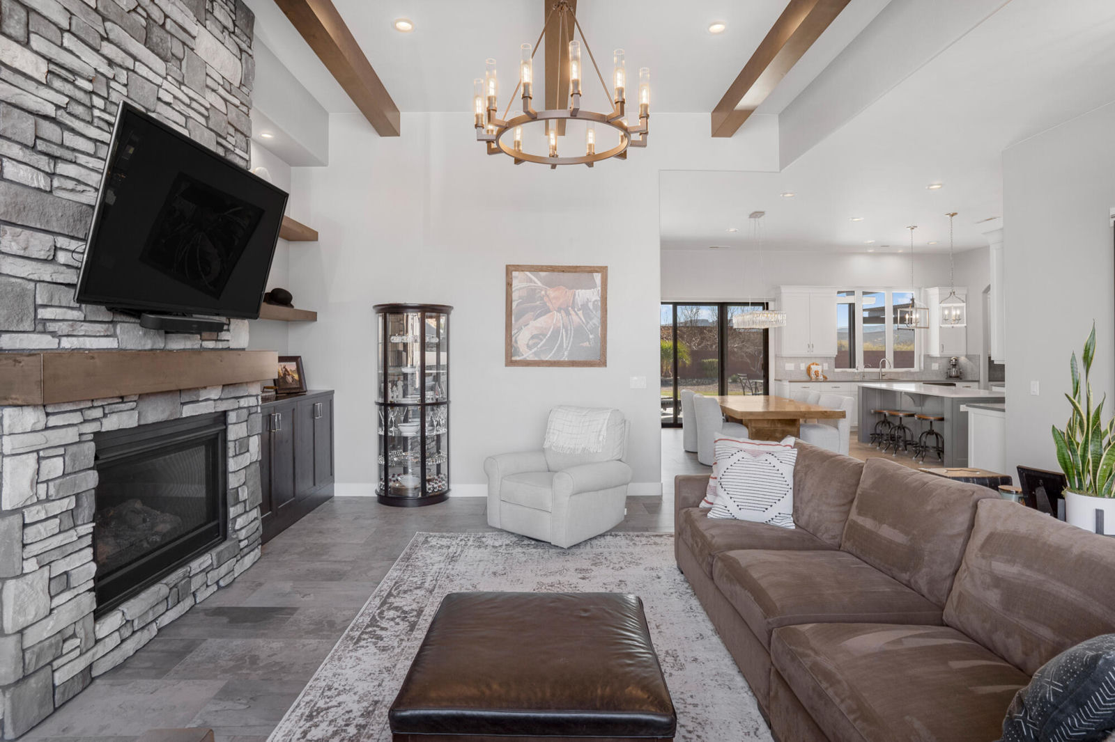 513 W 80 S, Ivins, photo 24 of 78