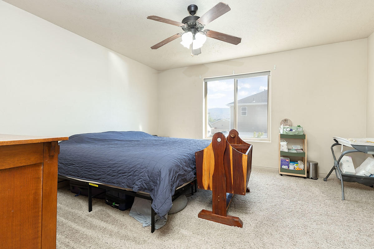 1865 W Clark Parkway N, Cedar City, photo 10 of 17