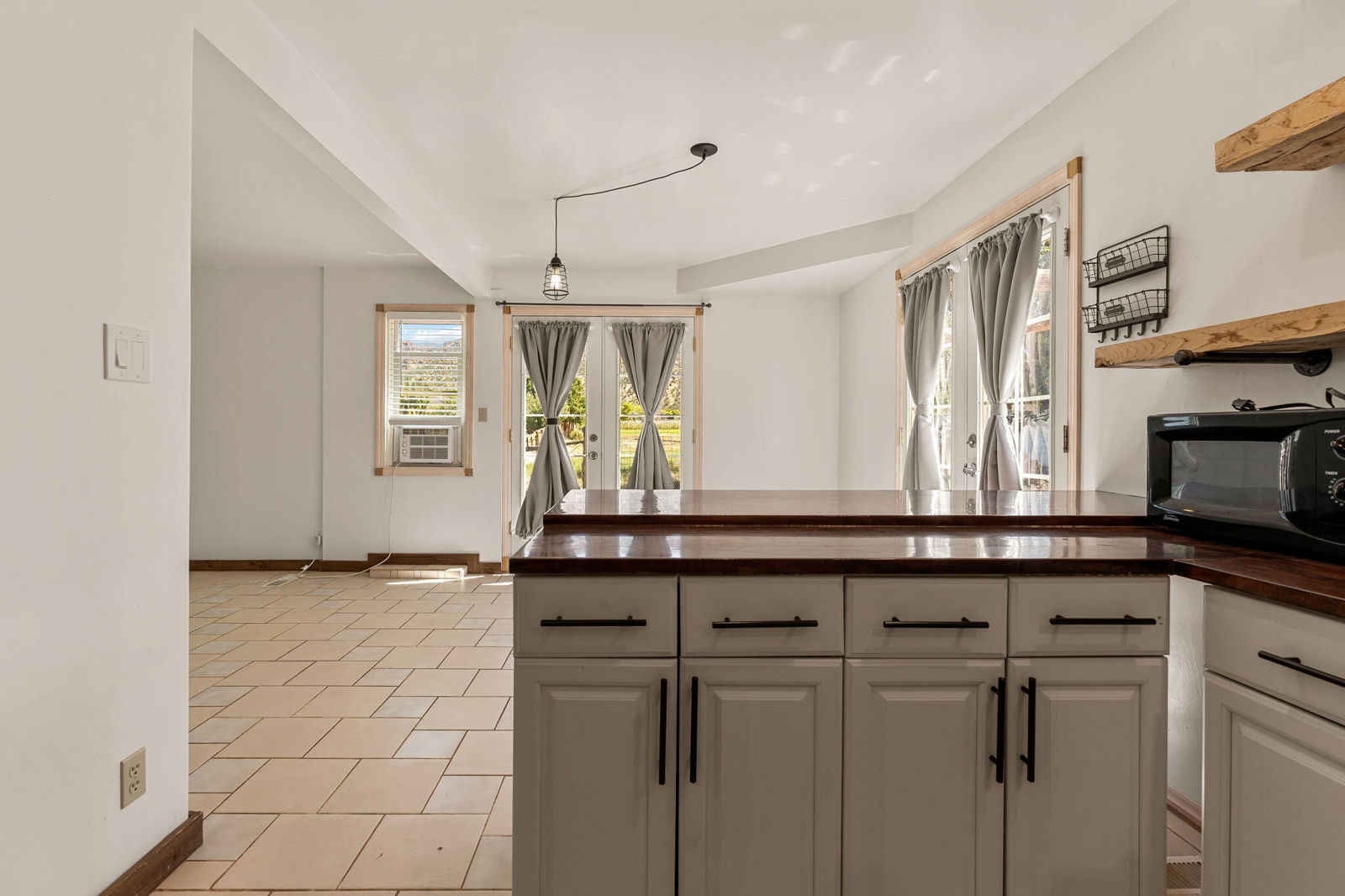 63 S 300 E, Paragonah, photo 11 of 37