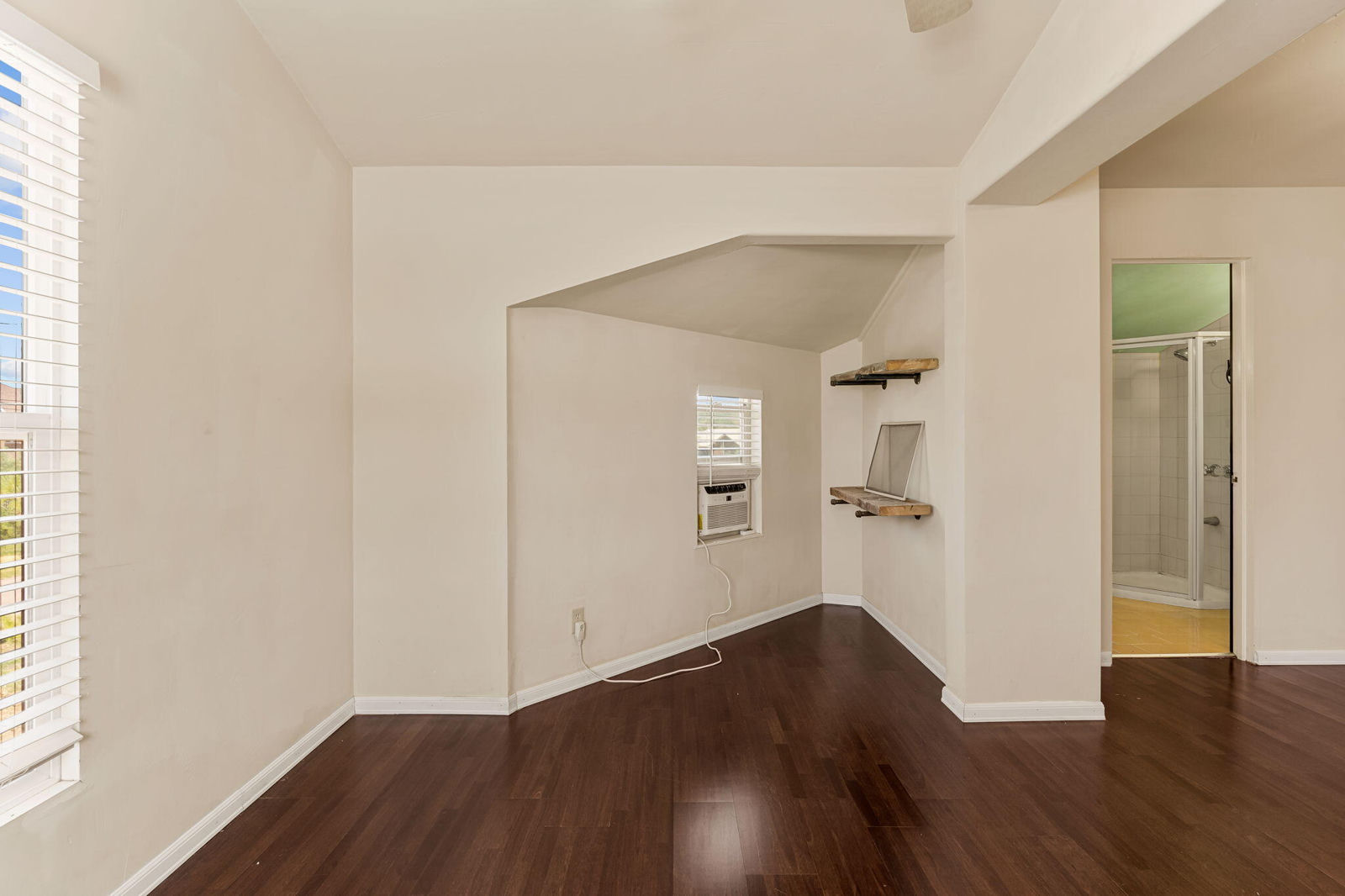 63 S 300 E, Paragonah, photo 21 of 37