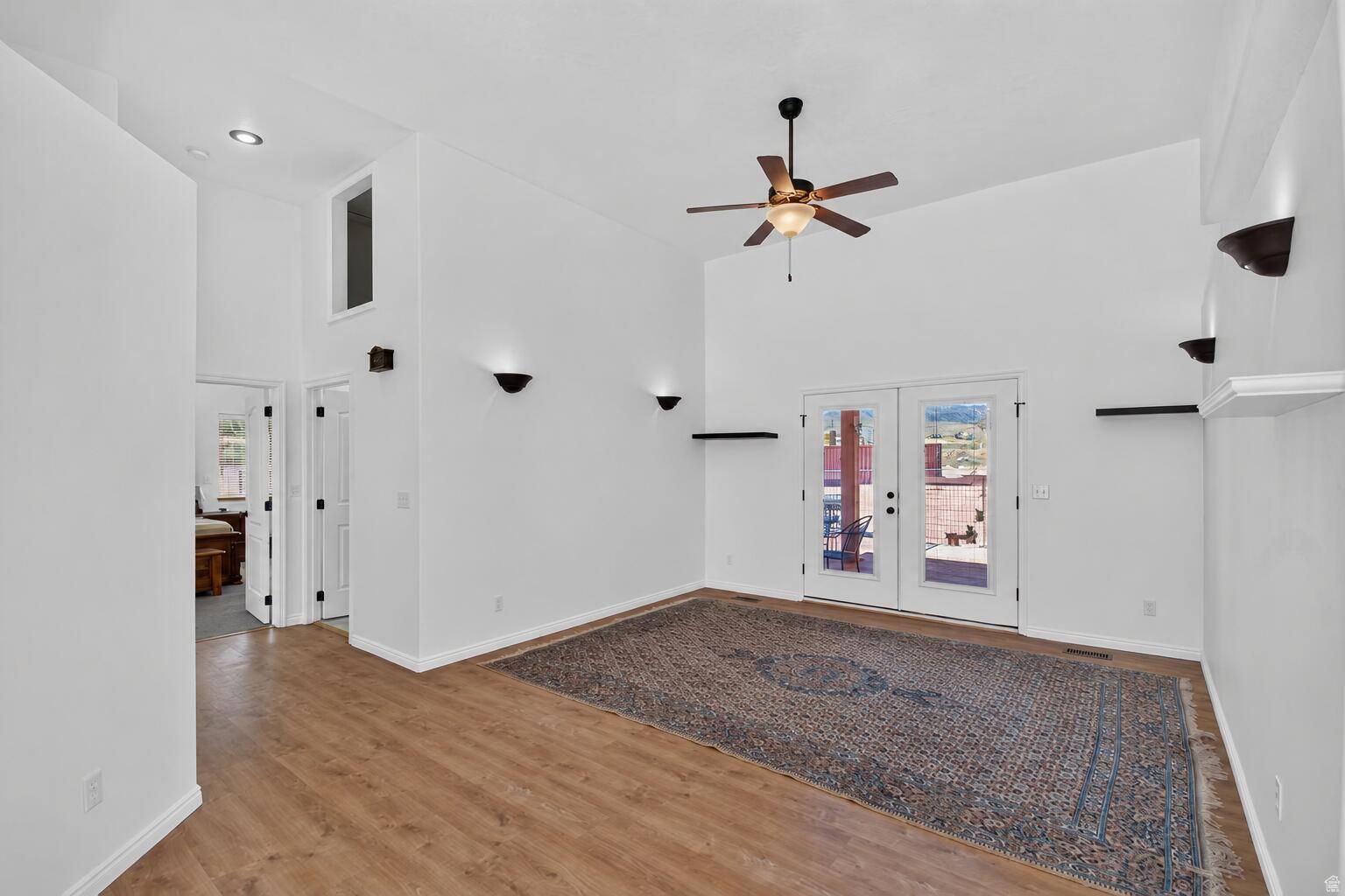 64 S 400 W, Aurora, photo 6 of 87