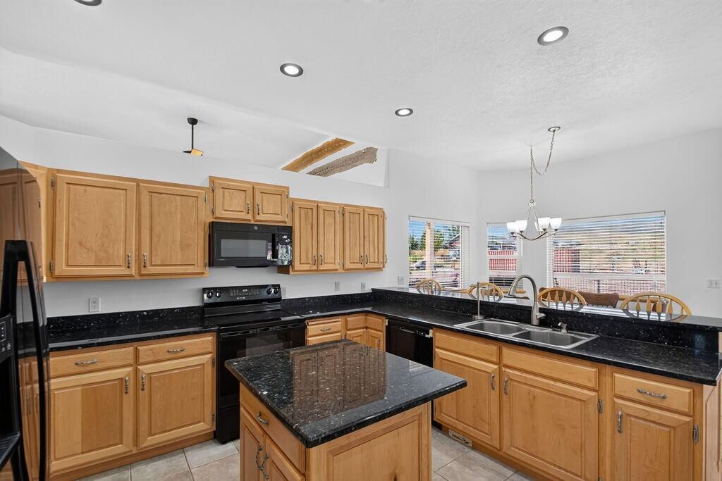 64 S 400 W, Aurora, photo 23 of 87